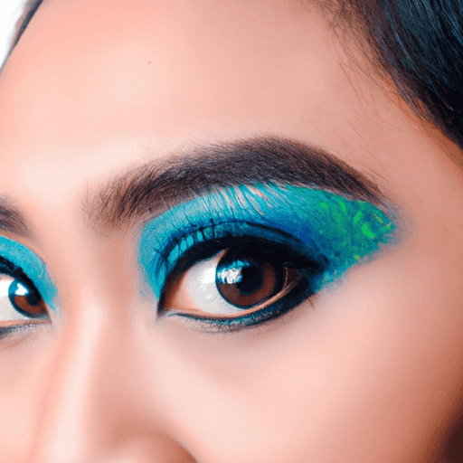 Teknik Mengaplikasikan Eyeliner yang Sempurna untuk Pemula